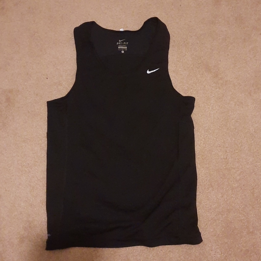 Nike‎ tank